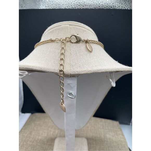 CHICO'S Link Pendant Necklace Two Tone Textured Hammered Links Leaf Petal 16” - Picture 2 of 9